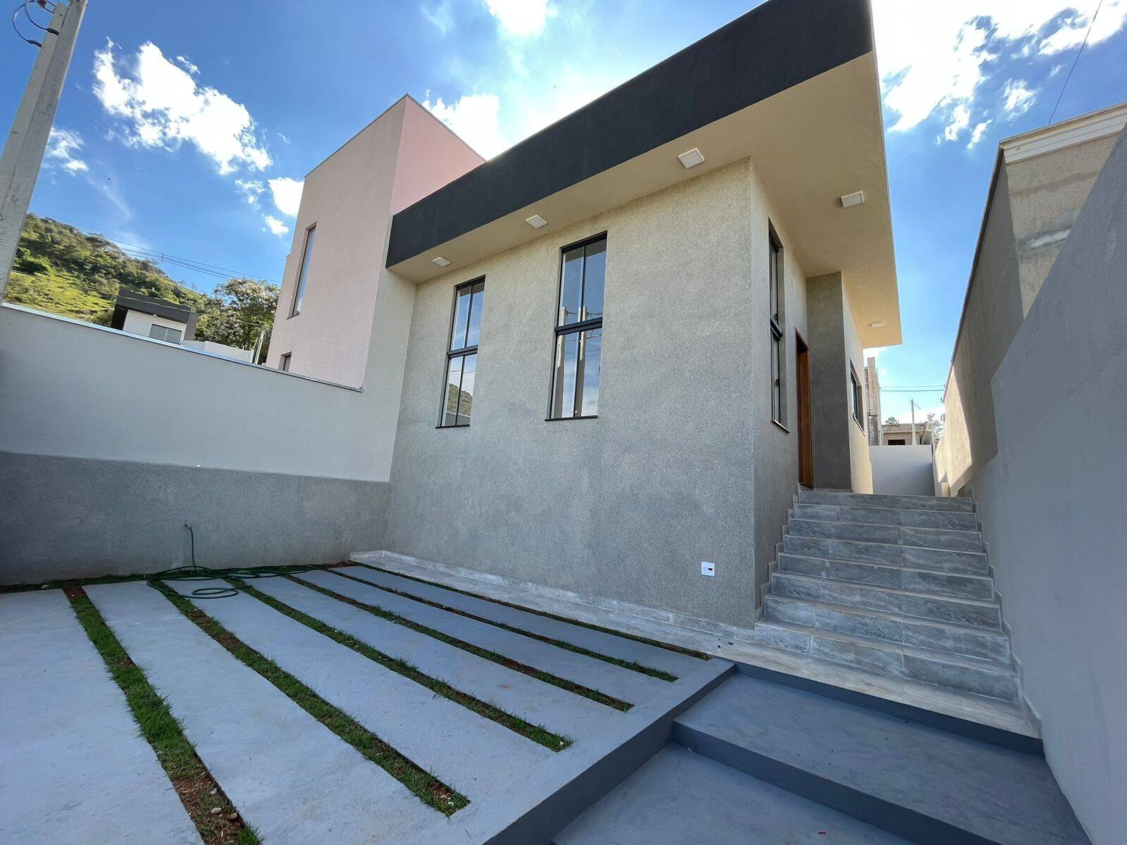 #383 - Casa para Venda em Bom Jesus dos Perdões - SP