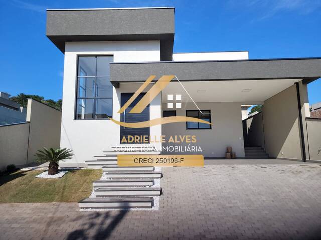 #102 - Casa para Venda em Atibaia - SP