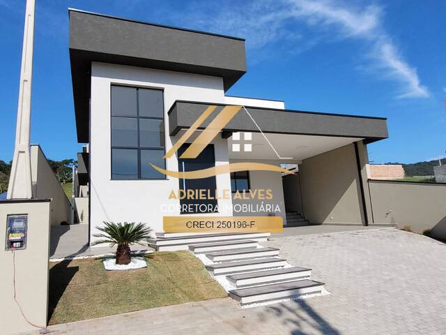 #102 - Casa para Venda em Atibaia - SP