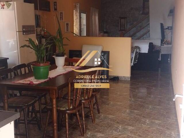 #244 - Casa para Venda em Goiânia - GO